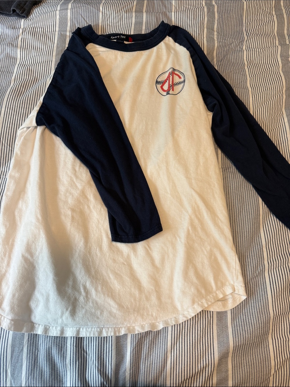 Women’s Delta Gamma Navy and White Raglan Baseball Tee